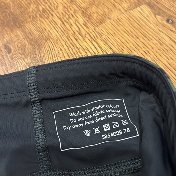 Sweaty Betty Women’s Green and Black Leggings Size Extra Large - Picture 5 of 5